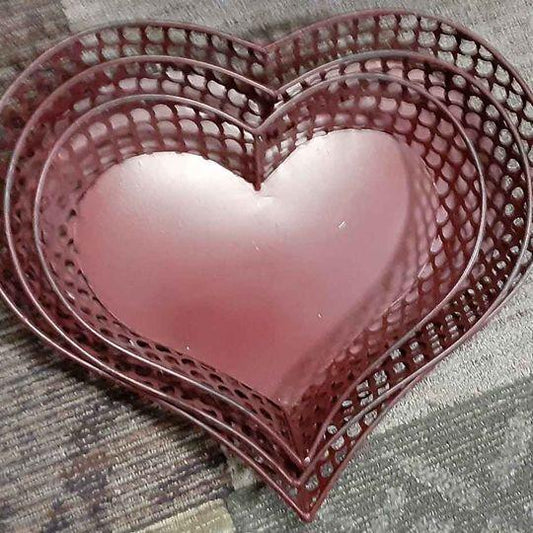 Trays 3 Heart trays- approx 12 , 13, 14" great shape - Grannies Garage