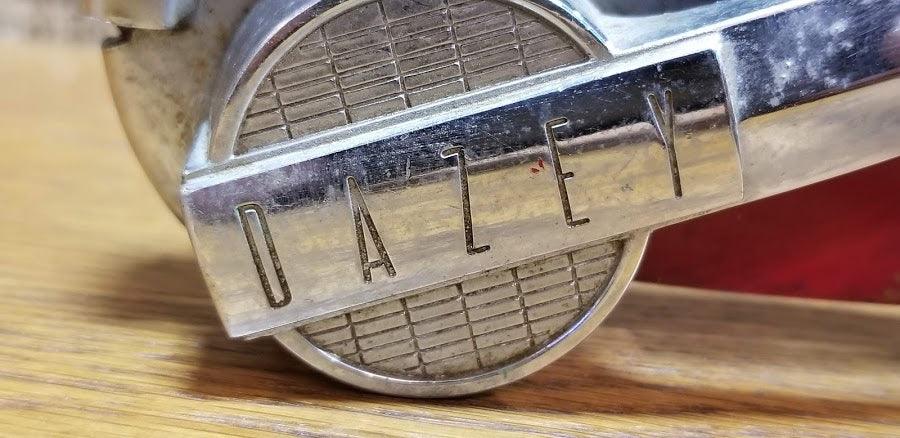 Antique Red Can Opener - Grannies Garage
