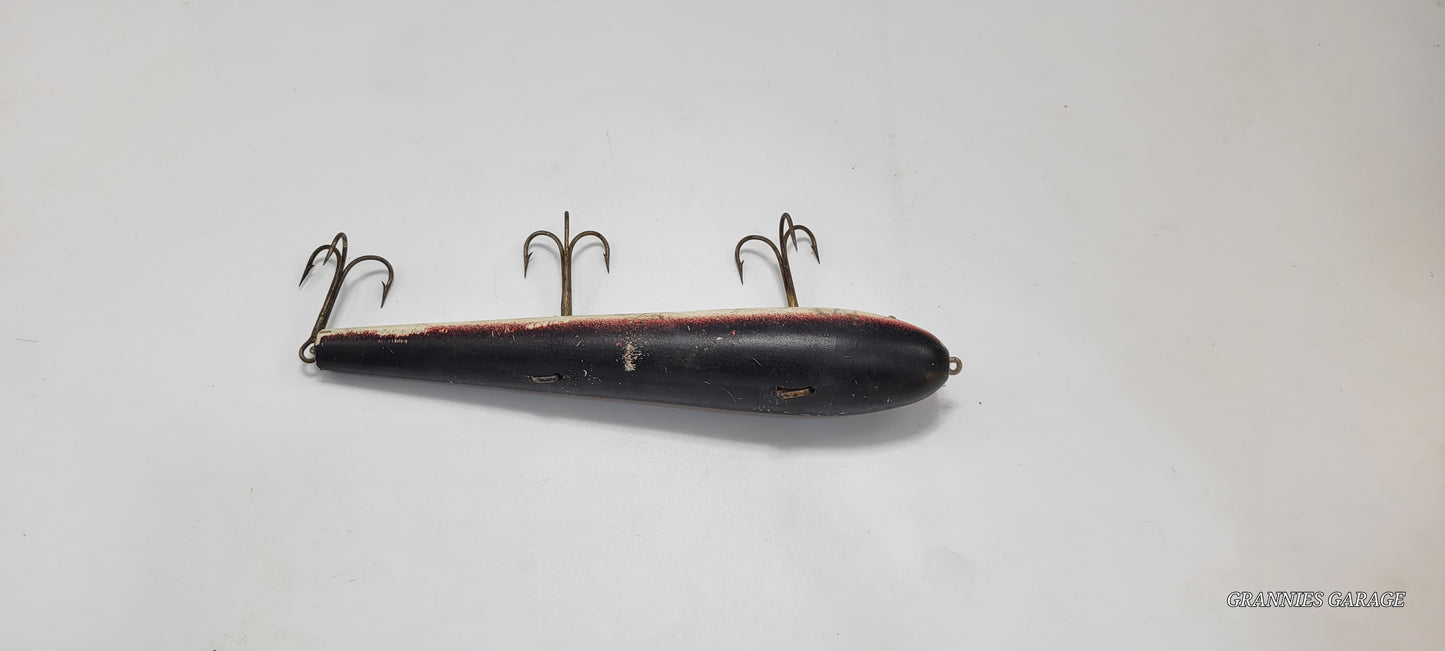 Wood Black and Red with White Belly-MUSKIE-SALMON-LAKE TROUT-PIKE LURE 8"