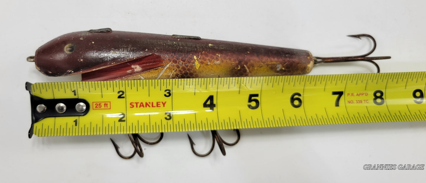 BROWN, YELLOW, RED, IVORY 3 HOOK 8" WOOD FISHING LURE