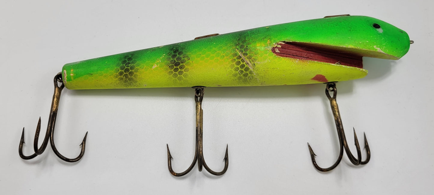 GREEN, YELLOW BLACK AND RED 3 HOOK WOOD 9.5" LURE-- MUSKIE, SALMON, LARGE BASS AND OTHER LARGE FISH