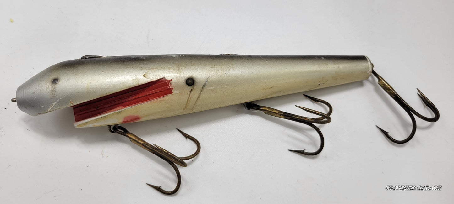 GREY, IVORY RED BLACK 3 HOOK WOOD CRANKBAIT- 10" FISHING LURE- MUSKIE, SALMON, LARGE BASS AND OTHER LARGE FISH.