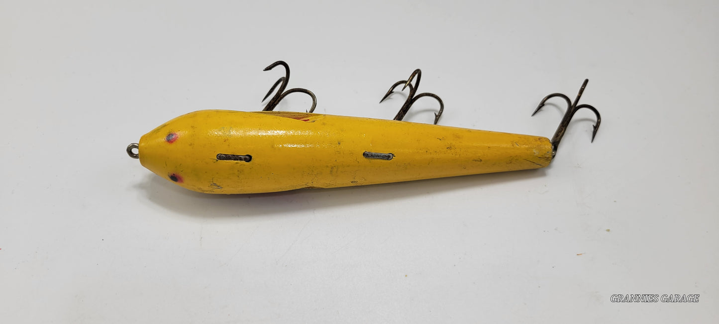 LARGE 8" WOODEN YELLOW AND RED AND OFF WHITE FISHING LURE WITH RED EYES AND 3 HOOKS