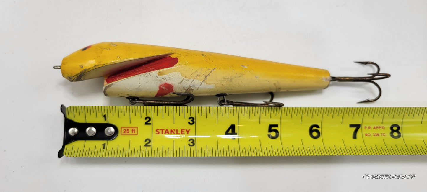 LARGE 8" WOODEN YELLOW AND RED AND OFF WHITE FISHING LURE WITH RED EYES AND 3 HOOKS