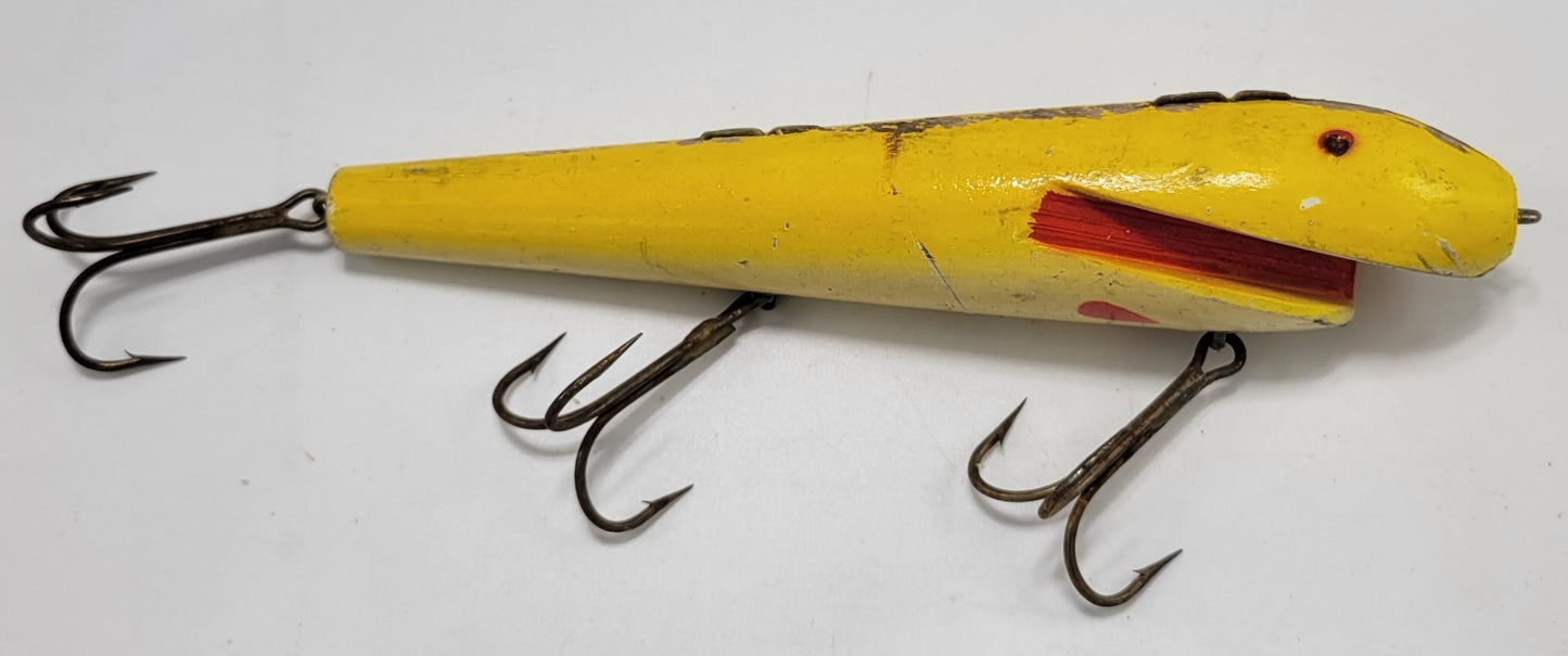 LARGE WOODED 10" YELLOW AND RED FISHING LURE WITH RED EYES AND 3 HOOKS