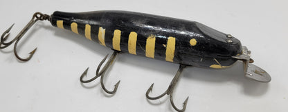 LARGE 9 " BLACK WITH YELLOW STRIPES FISHING LURE WITH YELLOW EYES AND 3 HOOKS