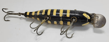 LARGE 9 " BLACK WITH YELLOW STRIPES FISHING LURE WITH YELLOW EYES AND 3 HOOKS