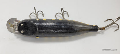 LARGE 9 " BLACK WITH YELLOW STRIPES FISHING LURE WITH YELLOW EYES AND 3 HOOKS