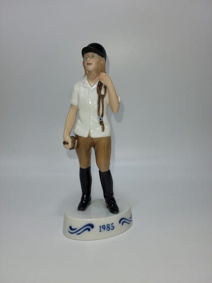 Bing And Grondahl B & G BING GRONDAHL FIGURINE ANNA A BLUE RIBBON DAY