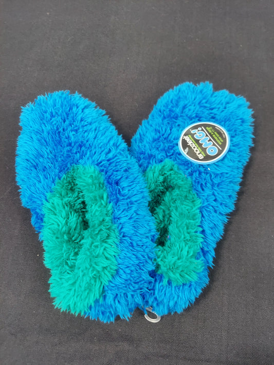 Snoozies Slippers - Blue and Green XL 11/12
