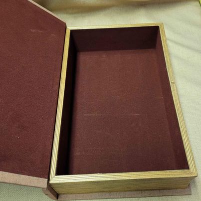 Box - Treasure Storage Box with Crown design
