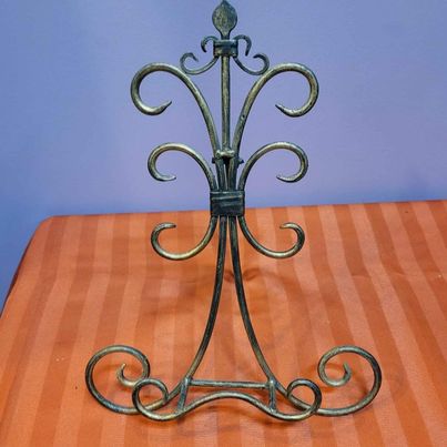 Hardware - Decorative Double Scroll Plate Stand - Black - NEW!