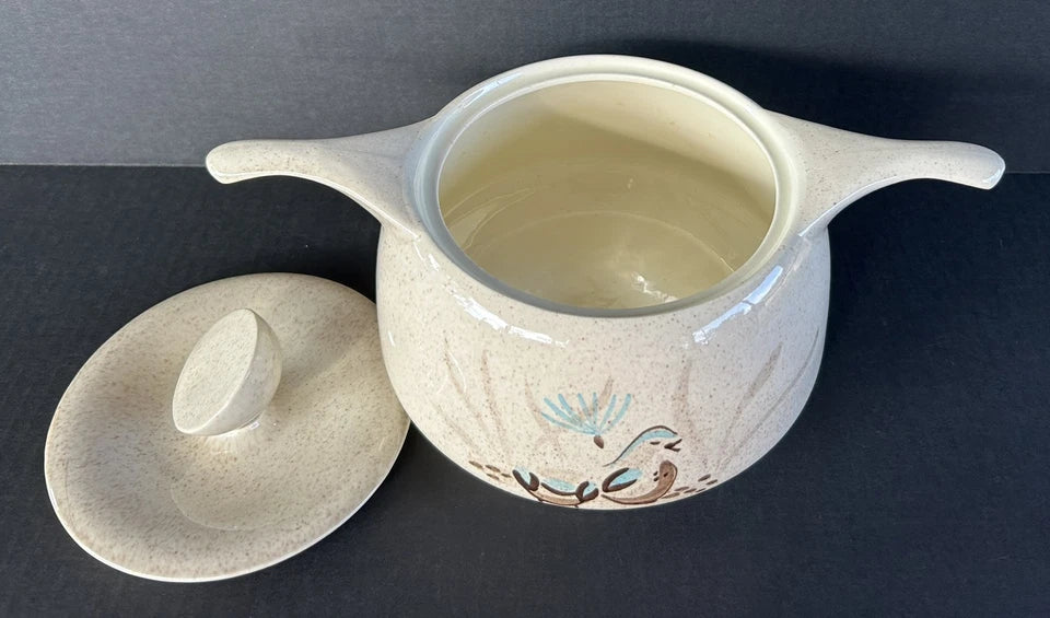 Vintage Red Wing Pottery Bob White Casserole Dish With Lid 2 Quart Mid Century