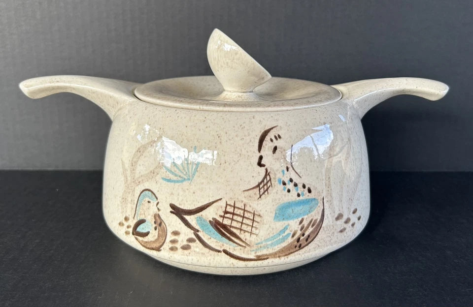 Vintage Red Wing Pottery Bob White Casserole Dish With Lid 2 Quart Mid Century