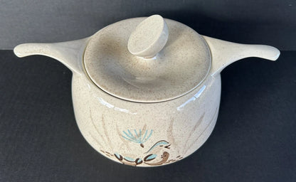 Vintage Red Wing Pottery Bob White Casserole Dish With Lid 2 Quart Mid Century