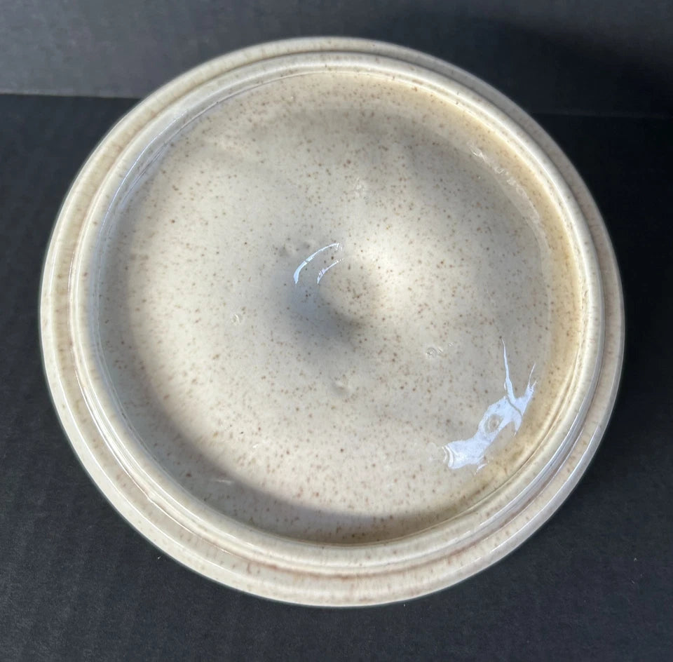 Vintage Red Wing Pottery Bob White Casserole Dish With Lid 2 Quart Mid Century