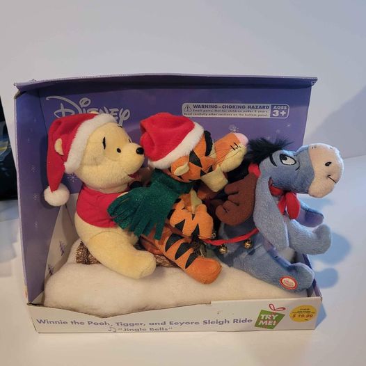 Toys - Christmas Disney Winnie the Pooh, Tigger and Eeyore sleigh ride  - NEW