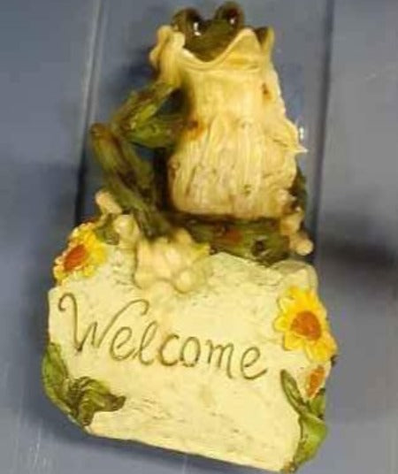 Lawn Ornament Welcome Frog