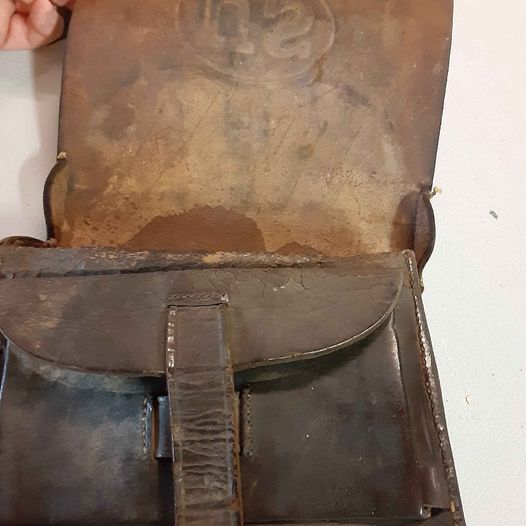 Vintage - Ammo Bag  / Cartridge Box  Leather US Military