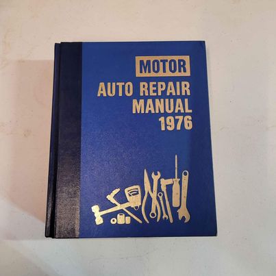 Book - 1976 Motor Auto Repair Book