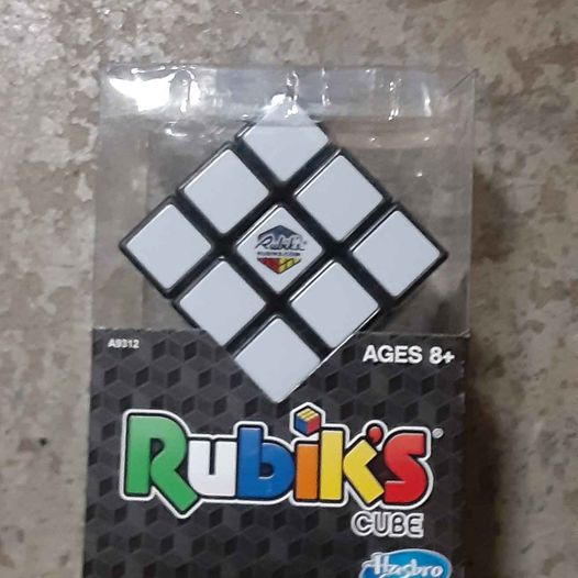 Toys - NEW! Rubik's  Cube